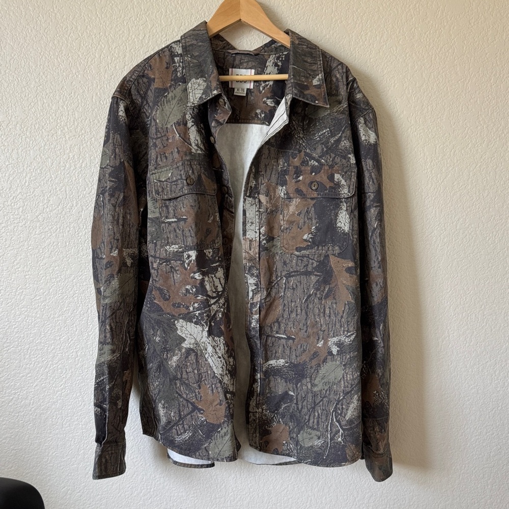 Urban Outfitters XL Men's Camouflage Jacket